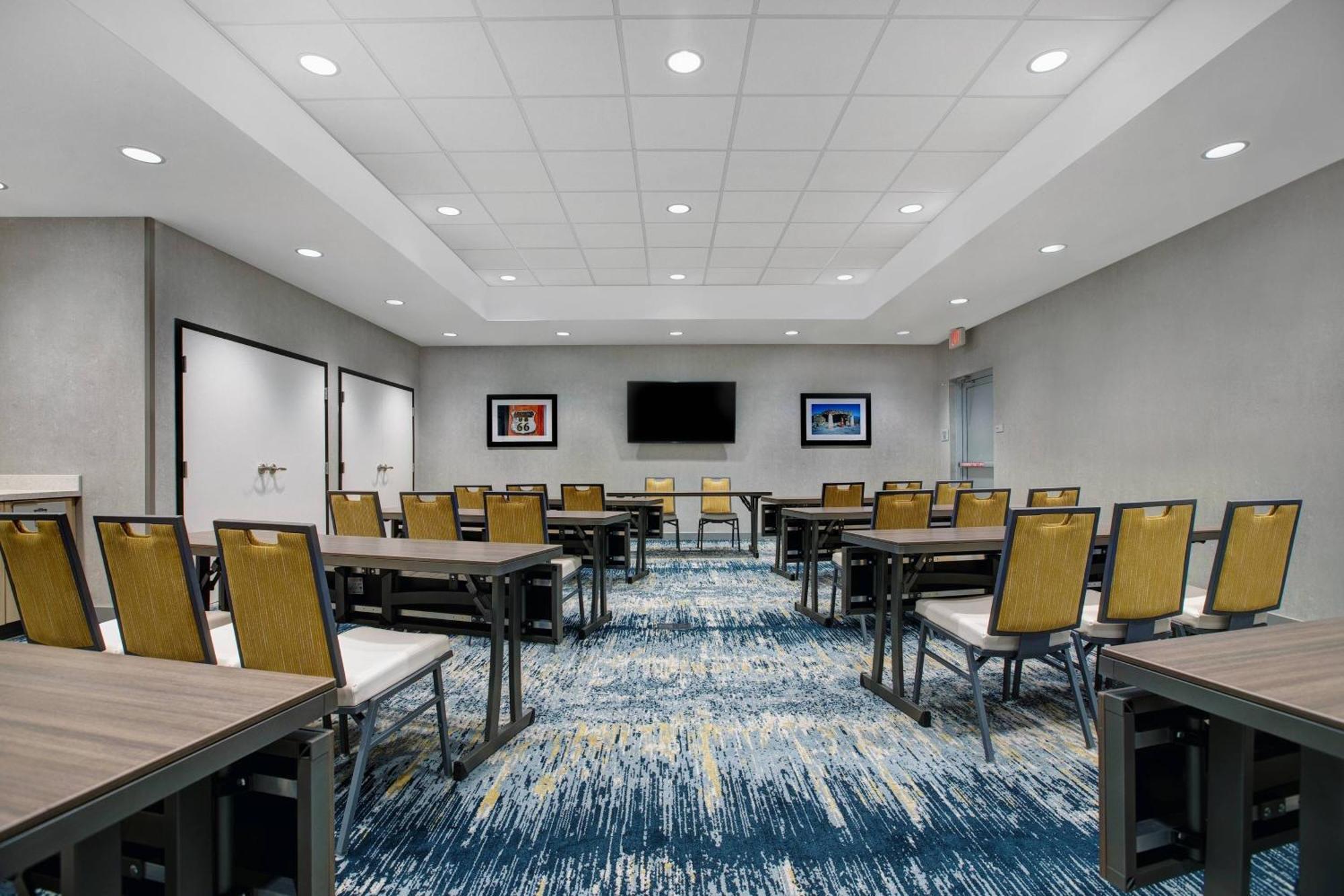 Towneplace Suites By Marriott Phoenix Glendale Sports & Entertainment District Exterior photo