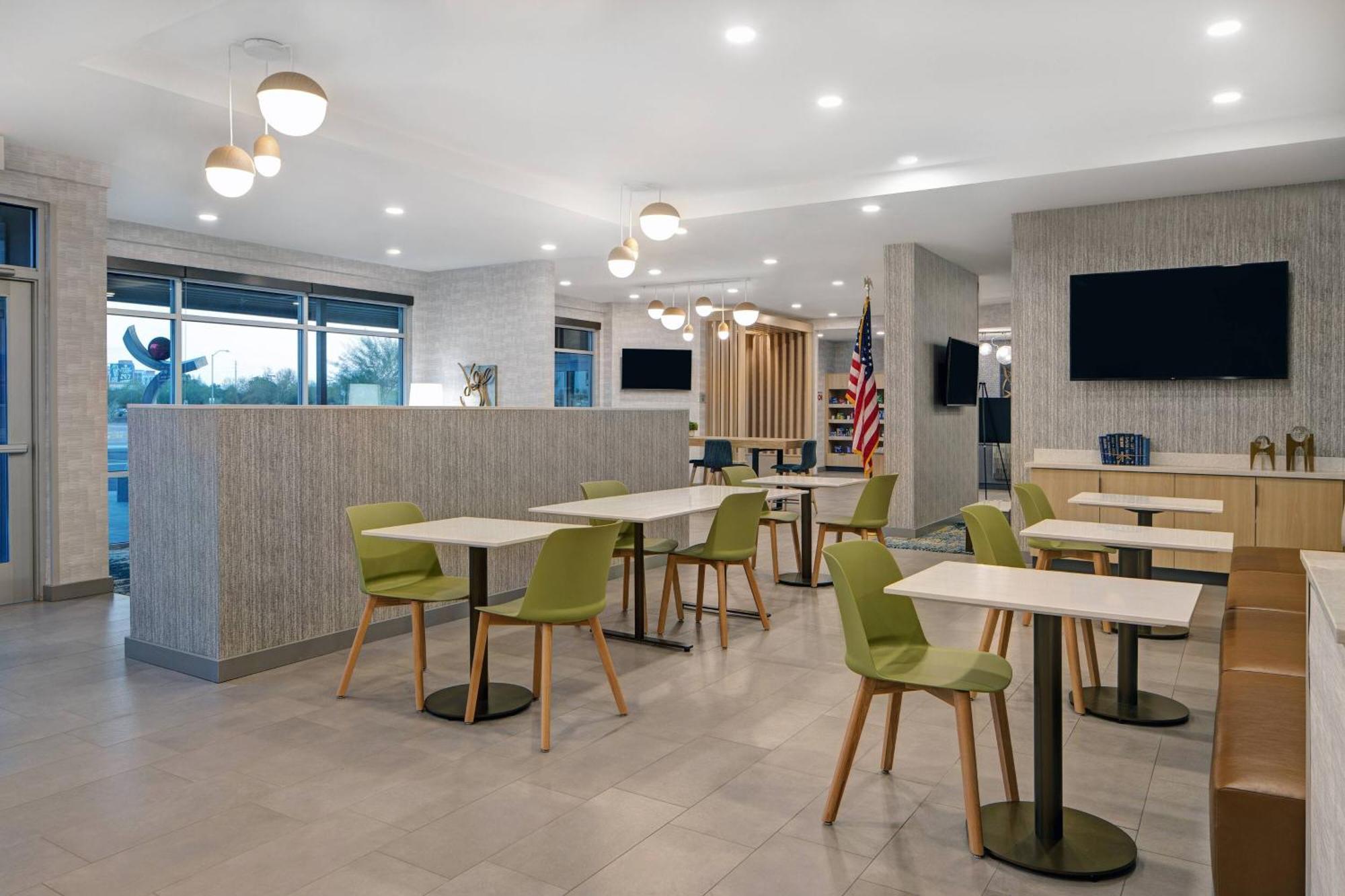 Towneplace Suites By Marriott Phoenix Glendale Sports & Entertainment District Exterior photo