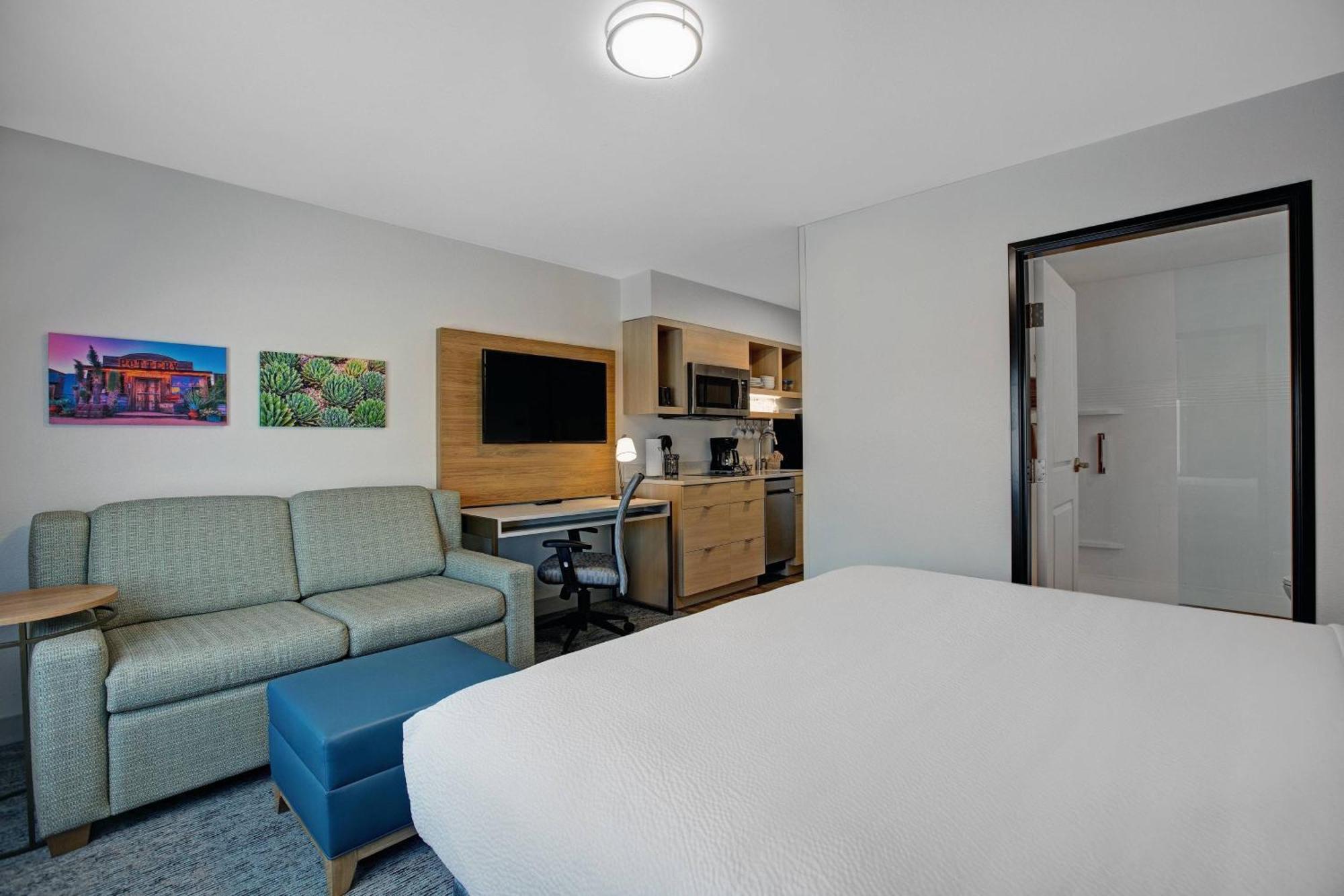 Towneplace Suites By Marriott Phoenix Glendale Sports & Entertainment District Exterior photo