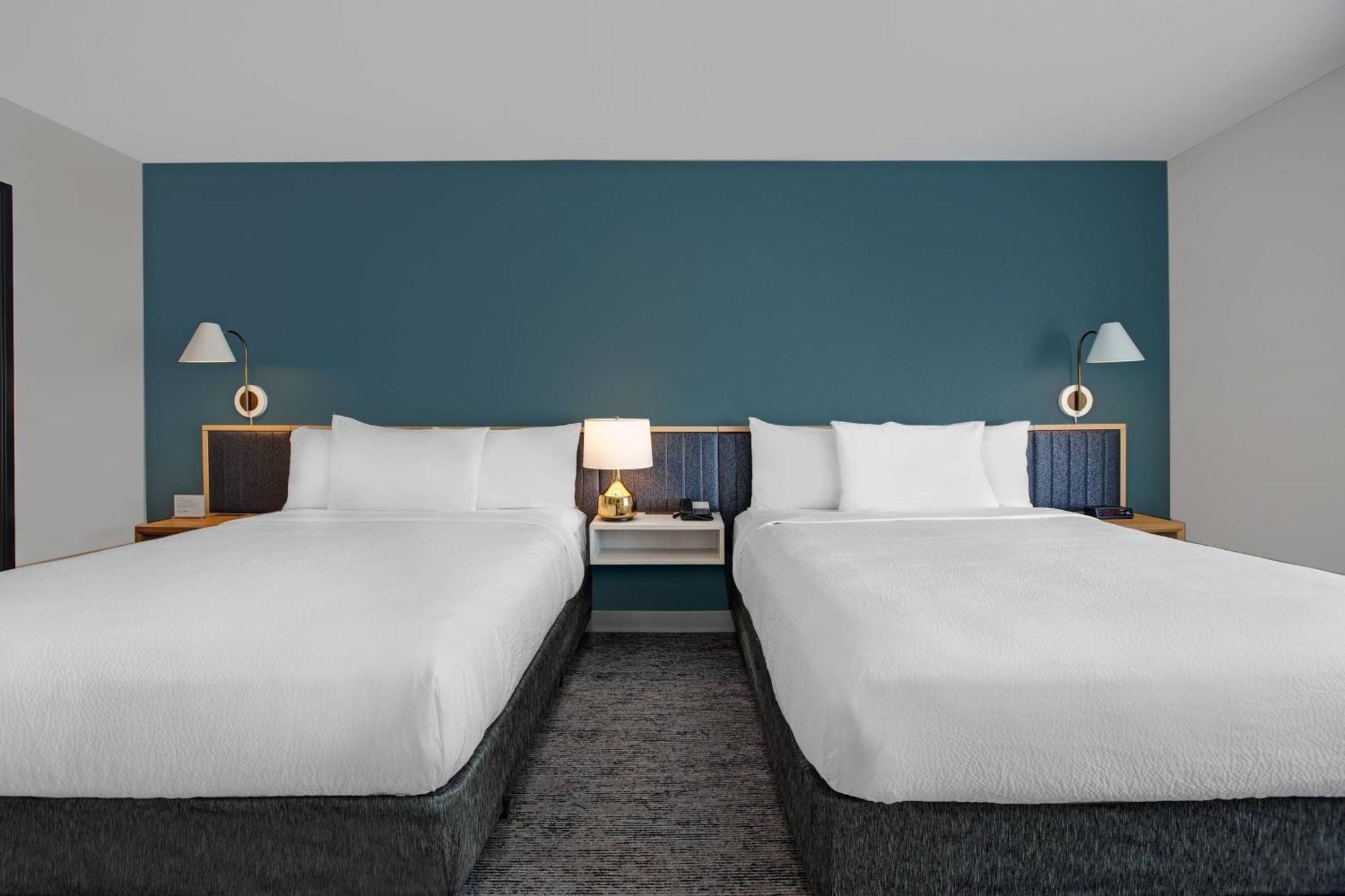 Towneplace Suites By Marriott Phoenix Glendale Sports & Entertainment District Exterior photo