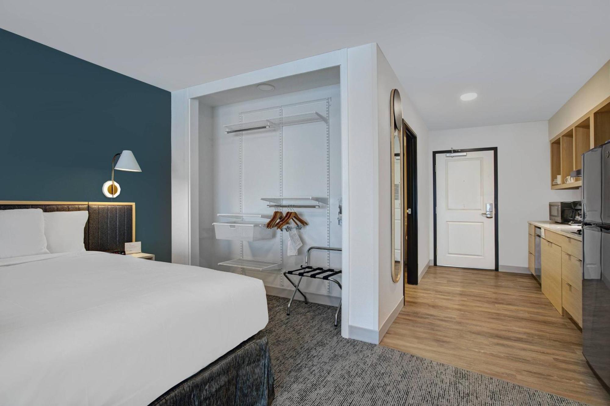 Towneplace Suites By Marriott Phoenix Glendale Sports & Entertainment District Exterior photo