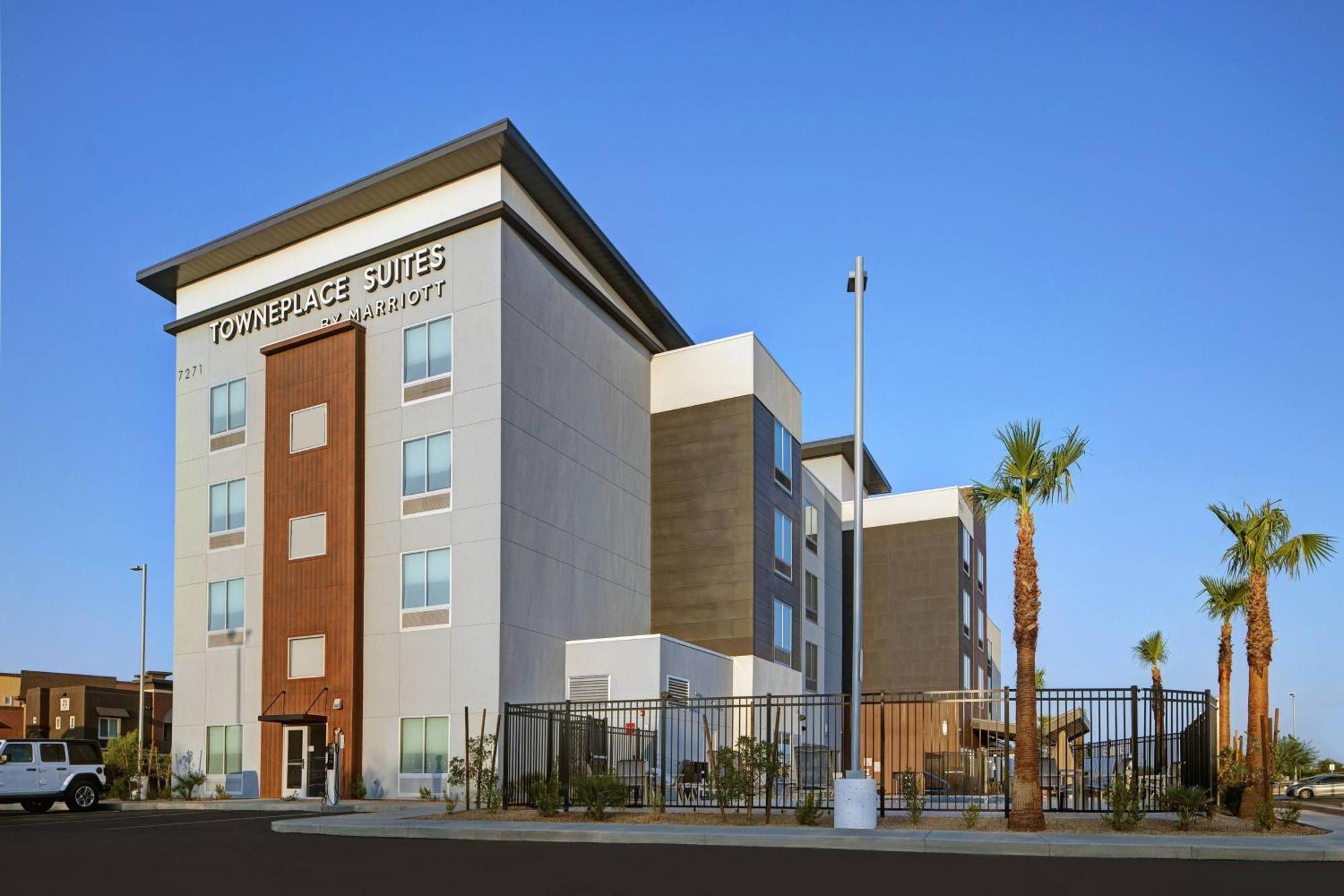 Towneplace Suites By Marriott Phoenix Glendale Sports & Entertainment District Exterior photo