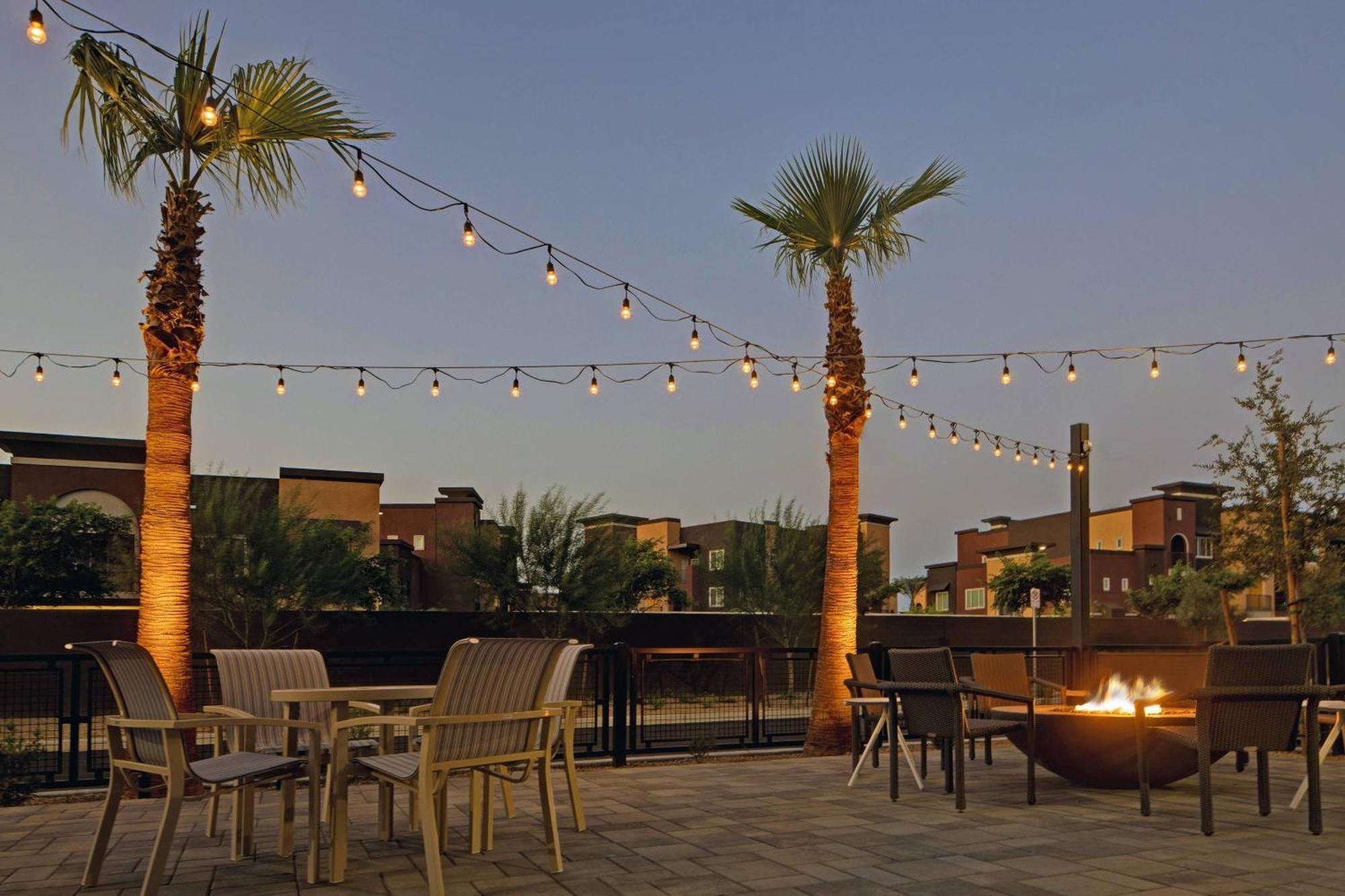 Towneplace Suites By Marriott Phoenix Glendale Sports & Entertainment District Exterior photo